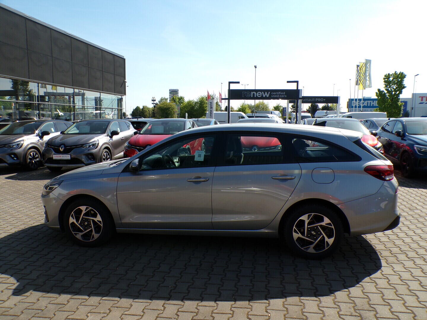 O419V08194_17.webp_I30 Comfort 1.0 T-GDI 74 kW manuál, DPH