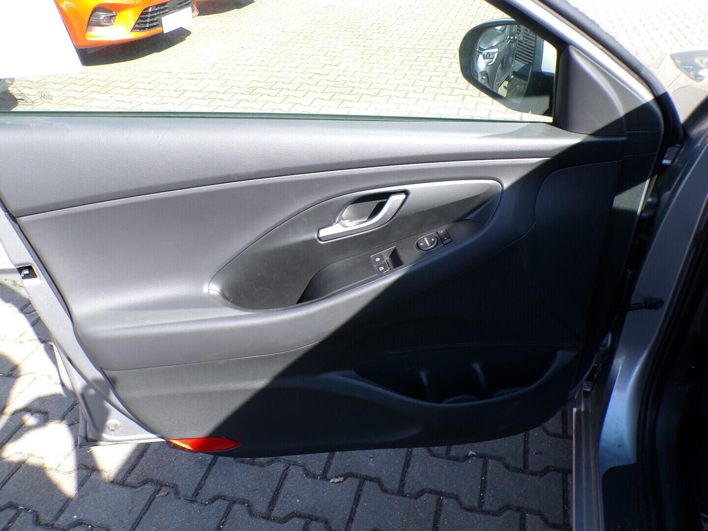 O419V08194_20.webp_I30 Comfort 1.0 T-GDI 74 kW manuál, DPH