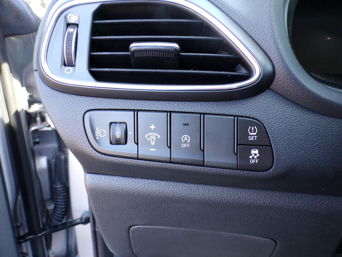 O419V08194_21.webp_I30 Comfort 1.0 T-GDI 74 kW manuál, DPH