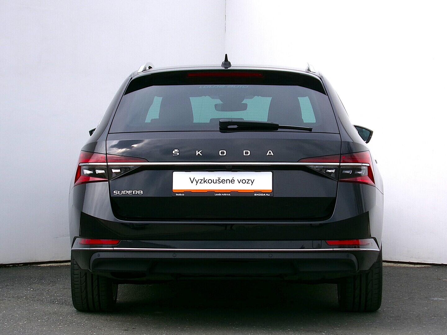 O419V08195_17.webp_SUPERB Style 2.0 TDI 110 kW automat, DPH