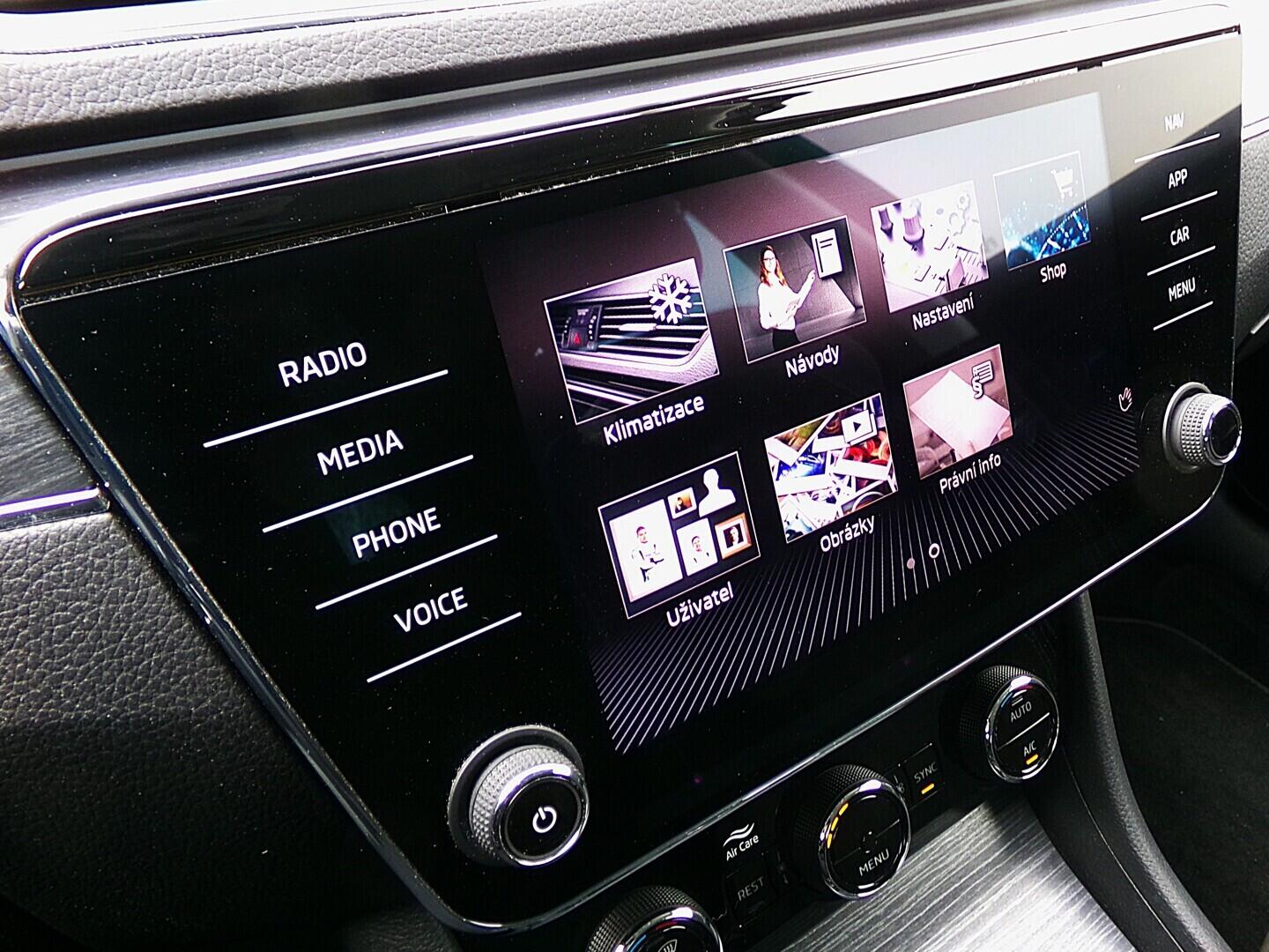 O419V08195_26.webp_SUPERB Style 2.0 TDI 110 kW automat, DPH