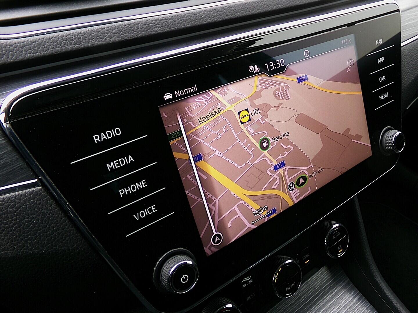 O419V08195_27.webp_SUPERB Style 2.0 TDI 110 kW automat, DPH