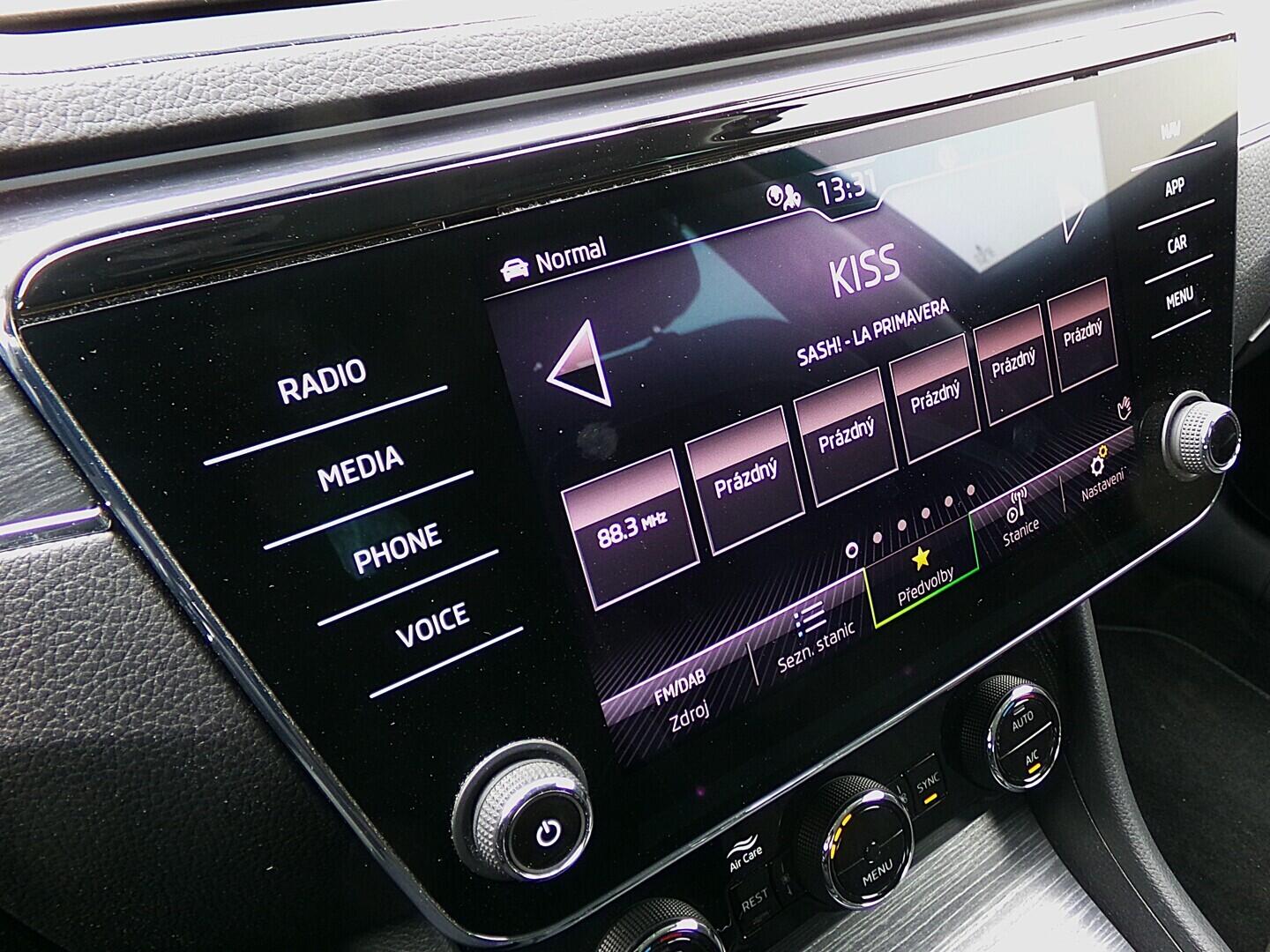 O419V08195_29.webp_SUPERB Style 2.0 TDI 110 kW automat, DPH