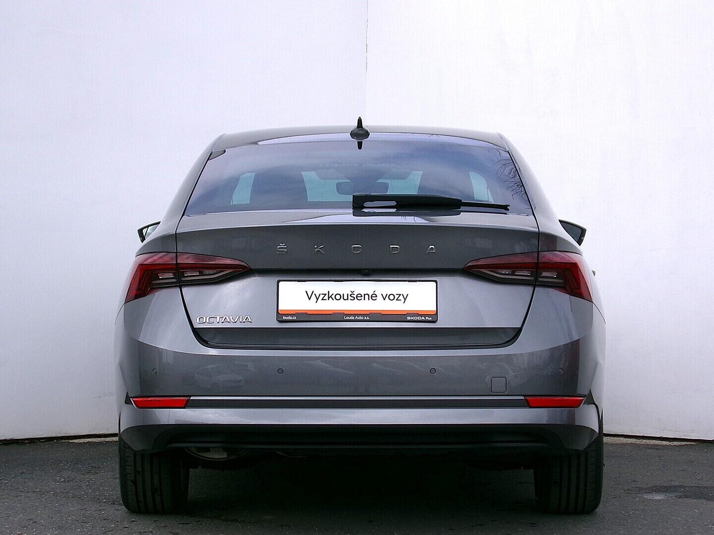 O419V08196_17.webp_OCTAVIA Style 1.5 TSI 110 kW manuál, DPH