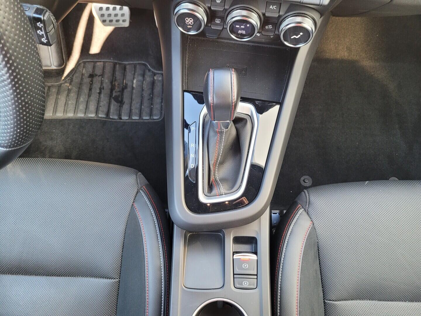 O419V08197_34.webp_ARKANA R.S. Line mild hybrid 140 EDC 1.3 TCe 103 kW automat, DPH