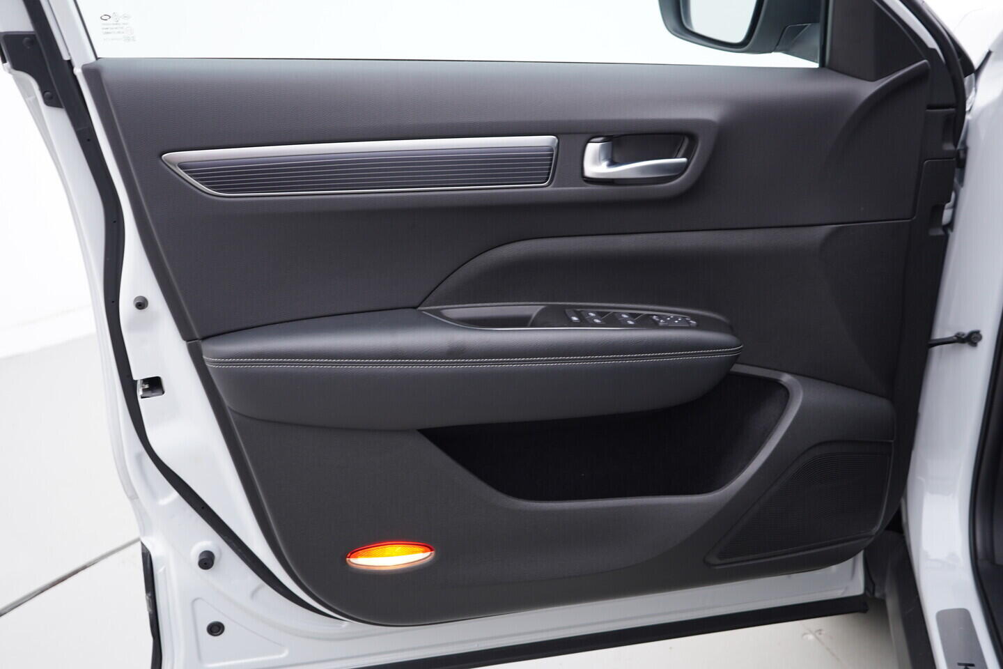 O419V08198_19.webp_KOLEOS Initiale Paris 2.0  135 kW automat, DPH