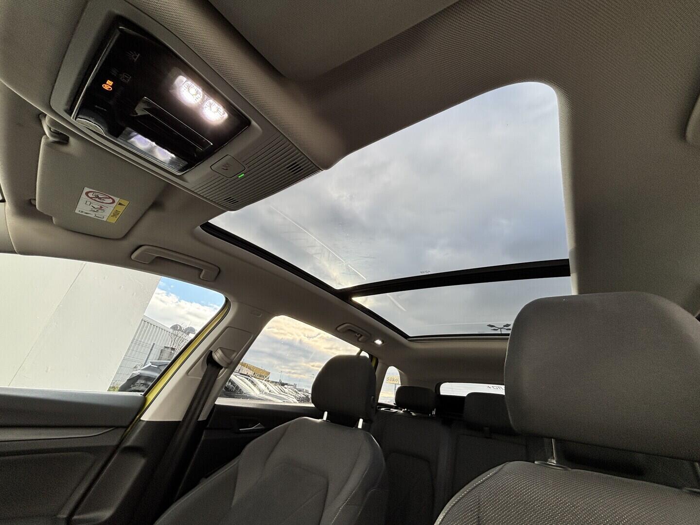 O419V08199_40.webp_GOLF Style 1.5 TSI 96 kW manuál, DPH