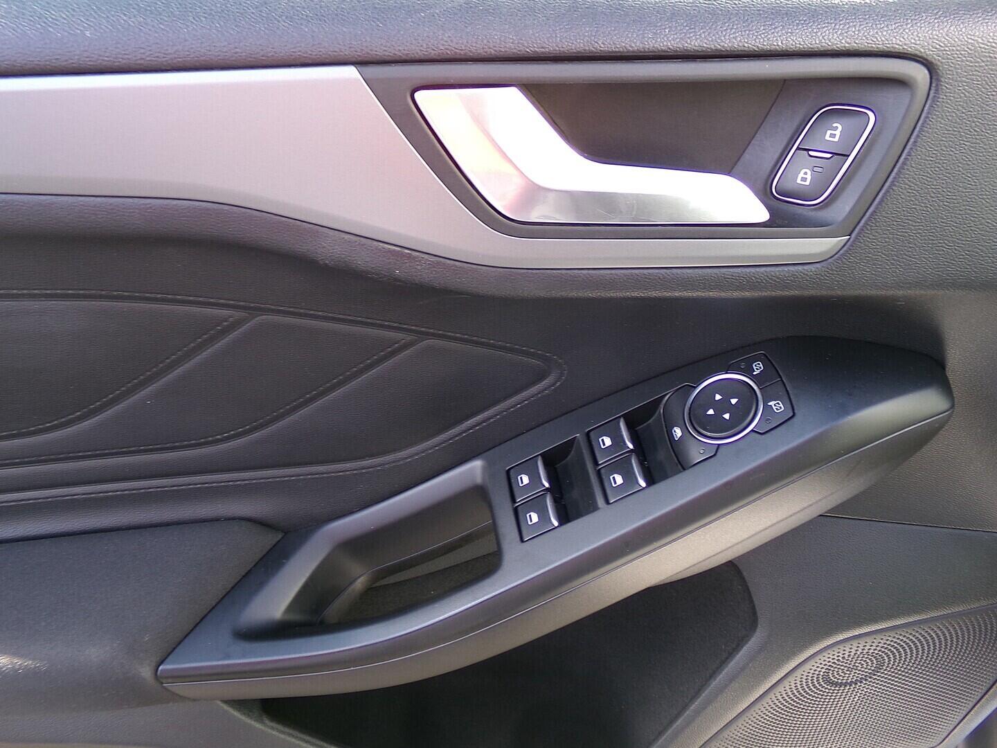 O419V08201_21.webp_FOCUS  1.5 TDI 70 kW manuál, DPH