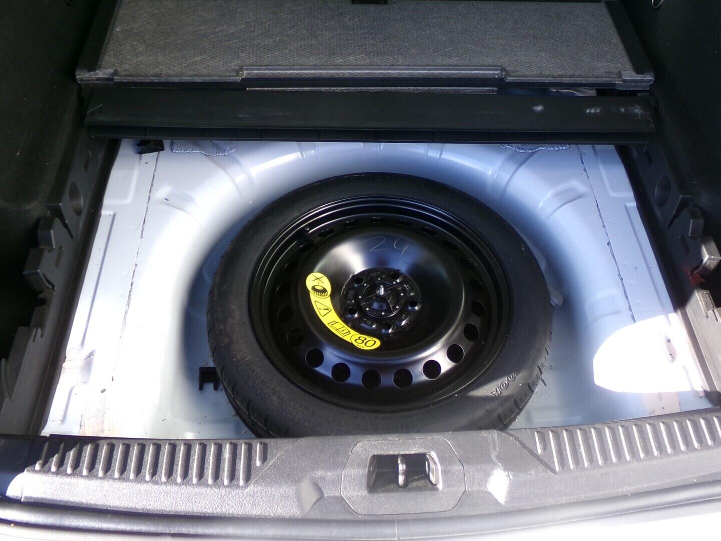 O419V08201_28.webp_FOCUS  1.5 TDI 70 kW manuál, DPH