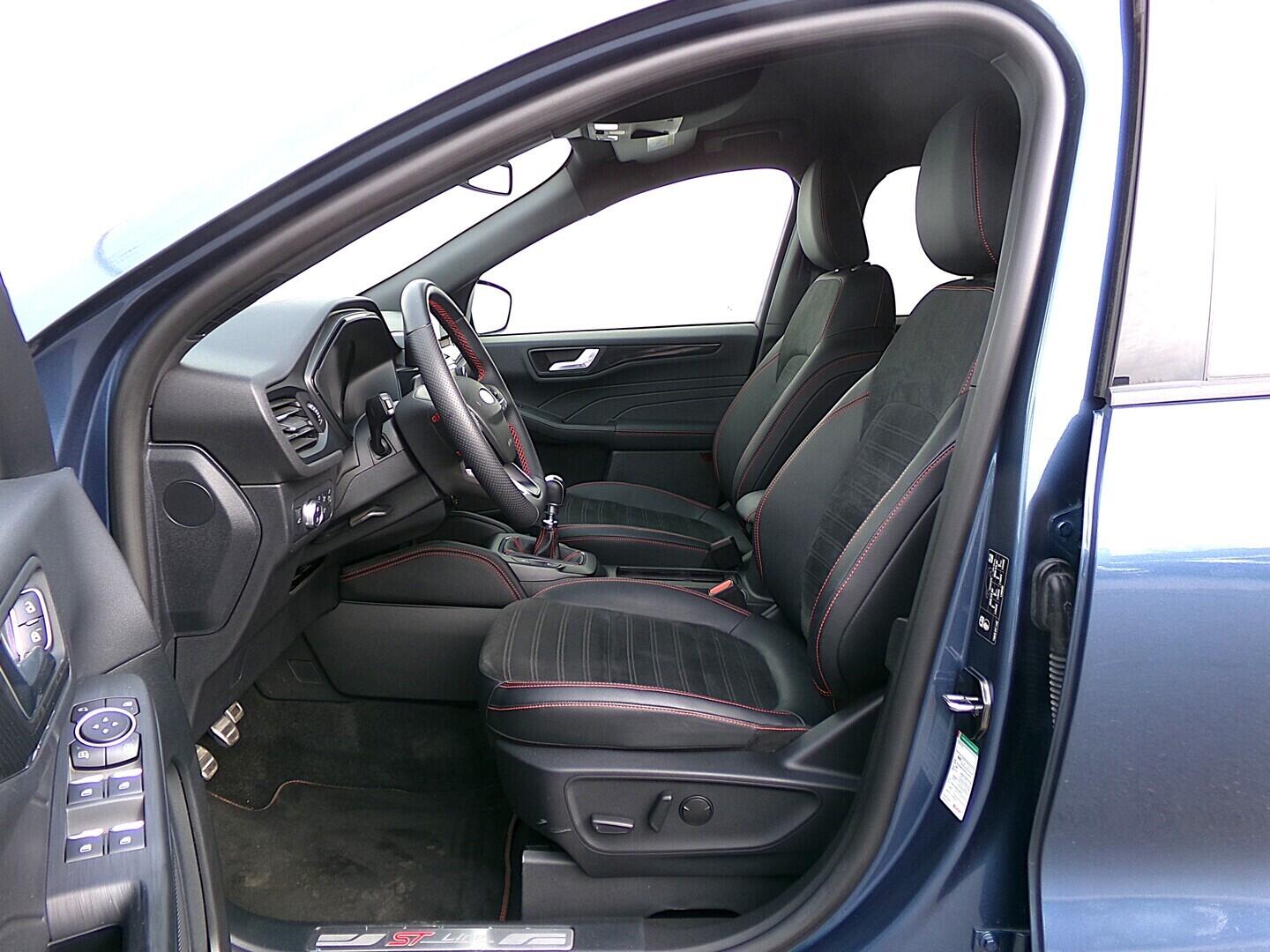 O419V08205_20.webp_KUGA ST-Line 2.0 TDI 110 kW manuál, DPH