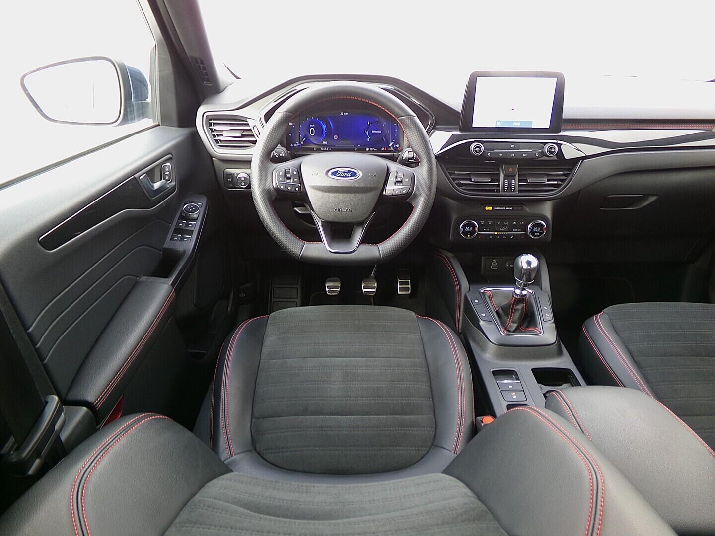 O419V08205_24.webp_KUGA ST-Line 2.0 TDI 110 kW manuál, DPH