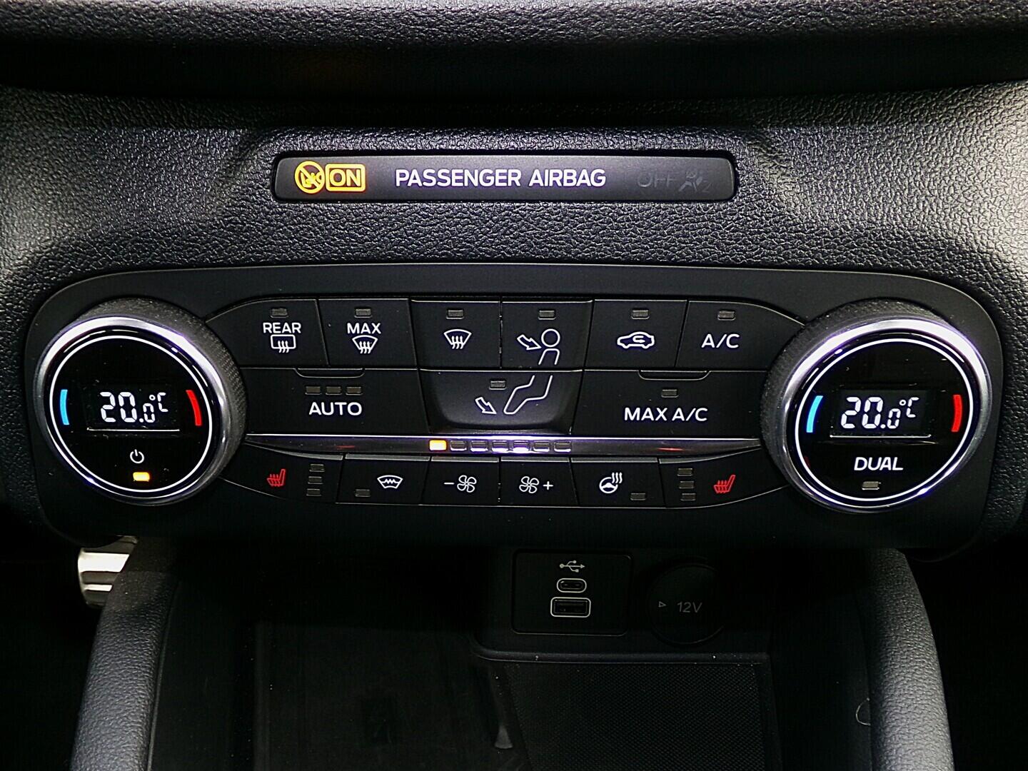 O419V08205_31.webp_KUGA ST-Line 2.0 TDI 110 kW manuál, DPH