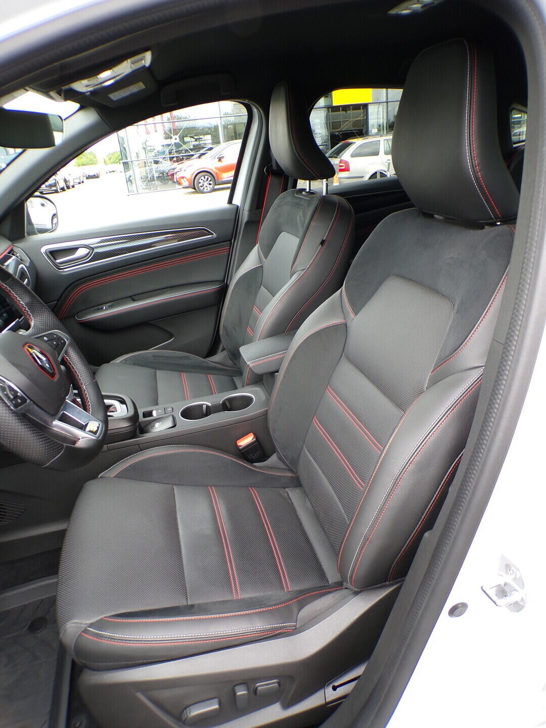 O419V08207_20.webp_ARKANA RS-line 1.3 TCe 103 kW automat, DPH