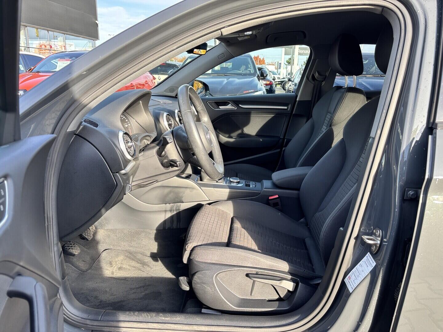 O419V08208_18.webp_A3  1.6 TDI 85 kW manuál, DPH