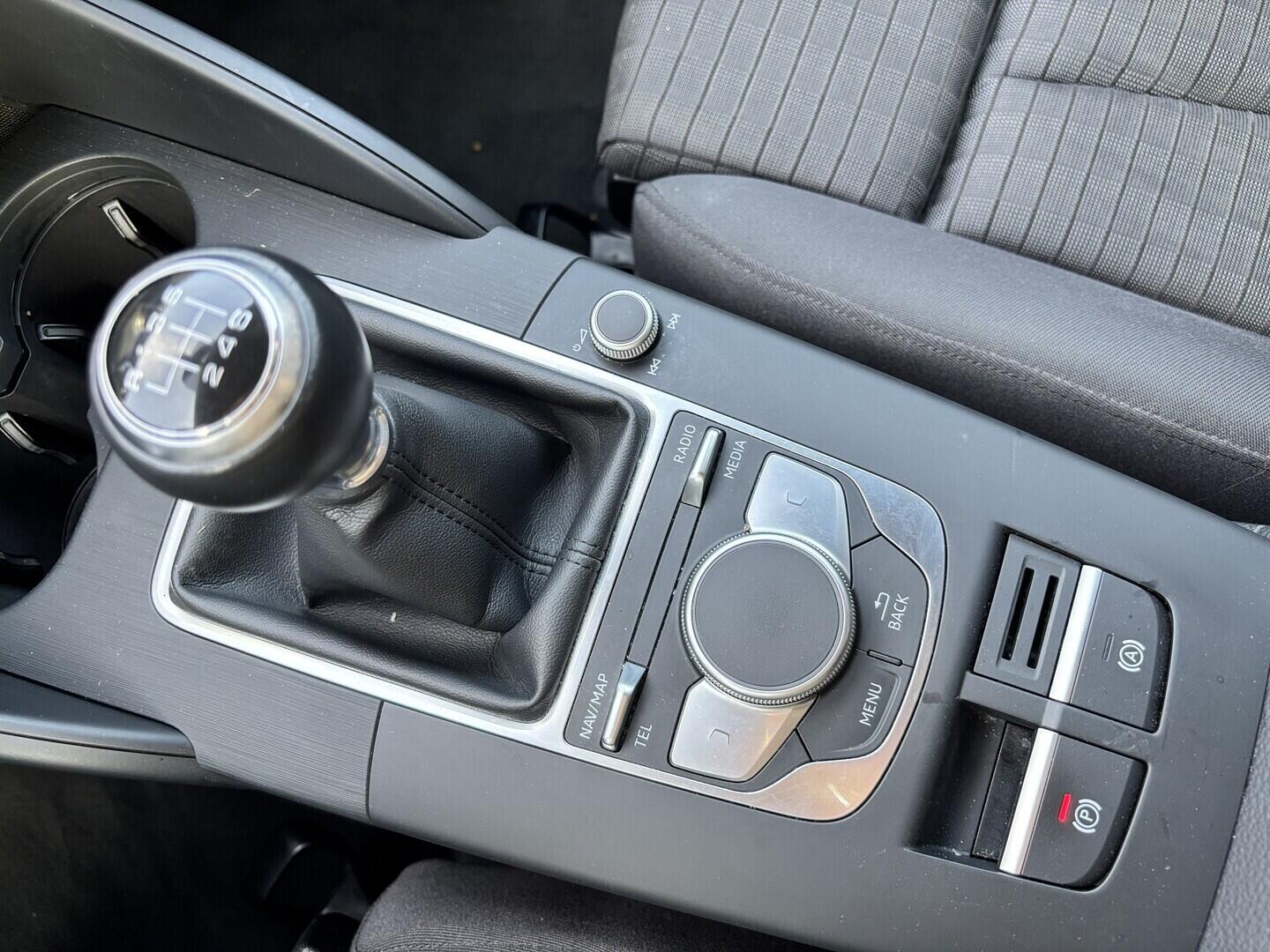 O419V08208_37.webp_A3  1.6 TDI 85 kW manuál, DPH