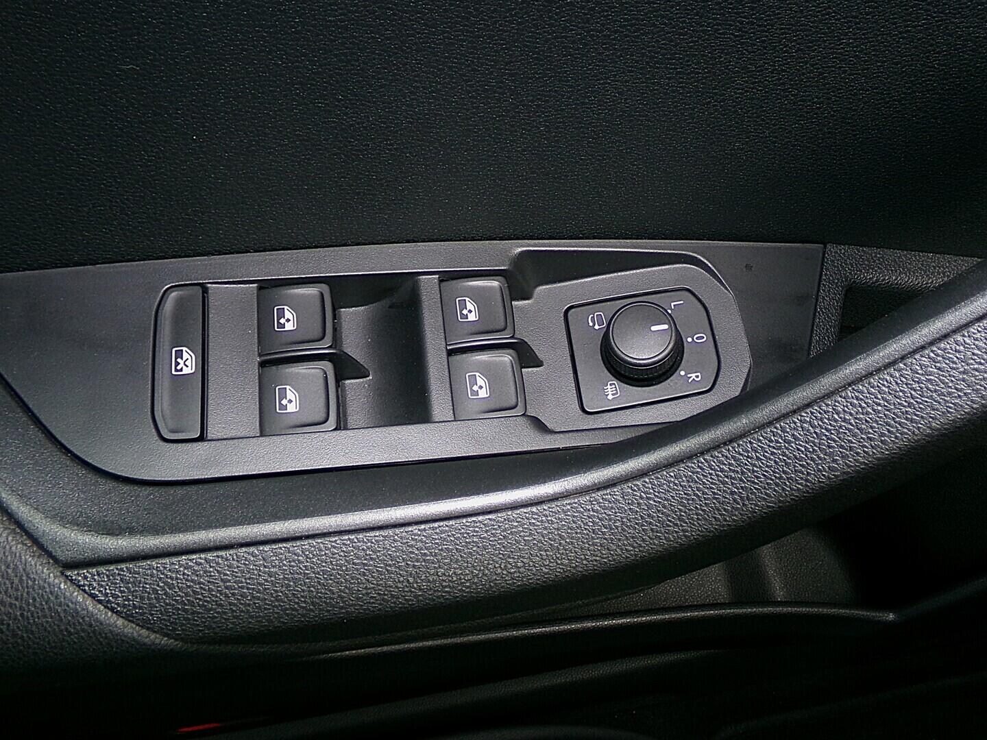 O419V08214_21.webp_KAROQ  1.5 TSI 110 kW automat, DPH