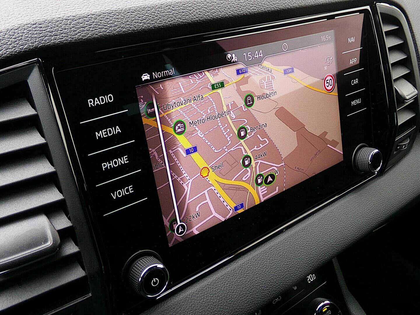 O419V08214_27.webp_KAROQ  1.5 TSI 110 kW automat, DPH