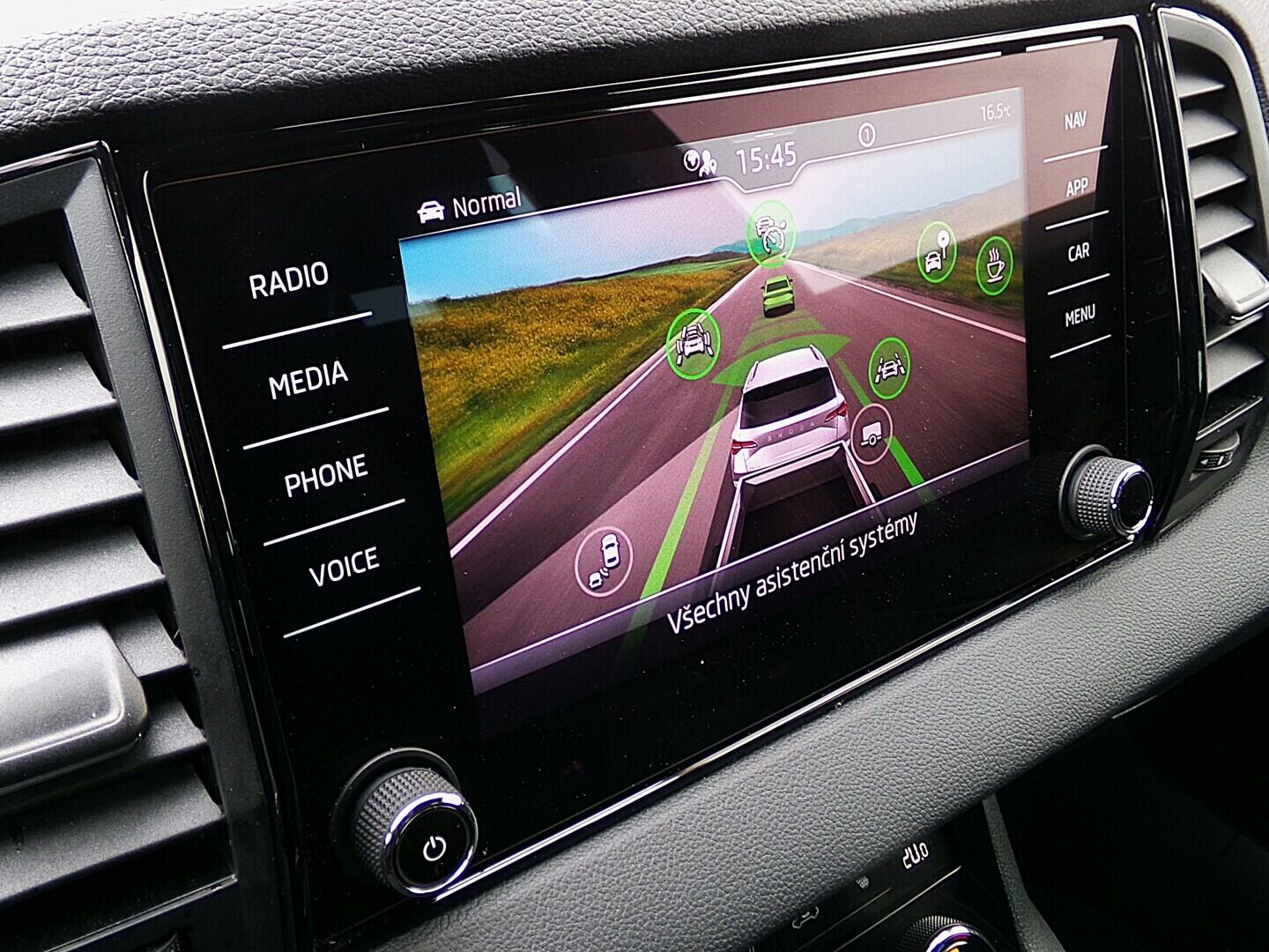 O419V08214_28.webp_KAROQ  1.5 TSI 110 kW automat, DPH