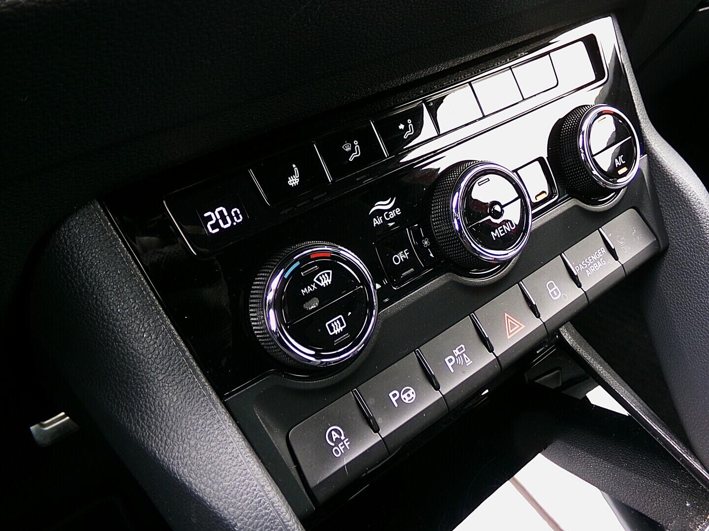 O419V08214_33.webp_KAROQ  1.5 TSI 110 kW automat, DPH