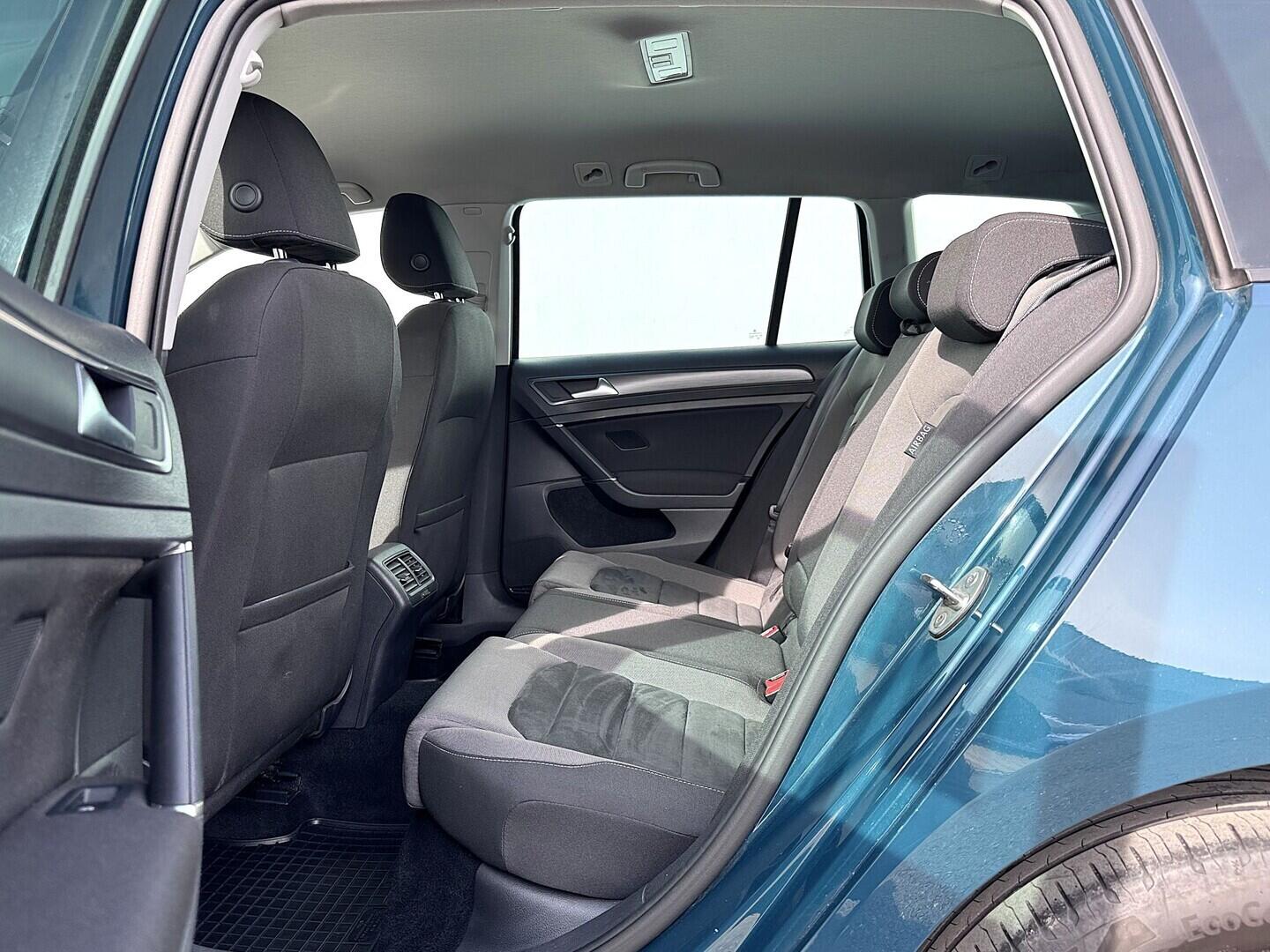 O419V08219_31.webp_GOLF VARIANT Comfortline 4Motion 2.0 TDI 110 kW automat