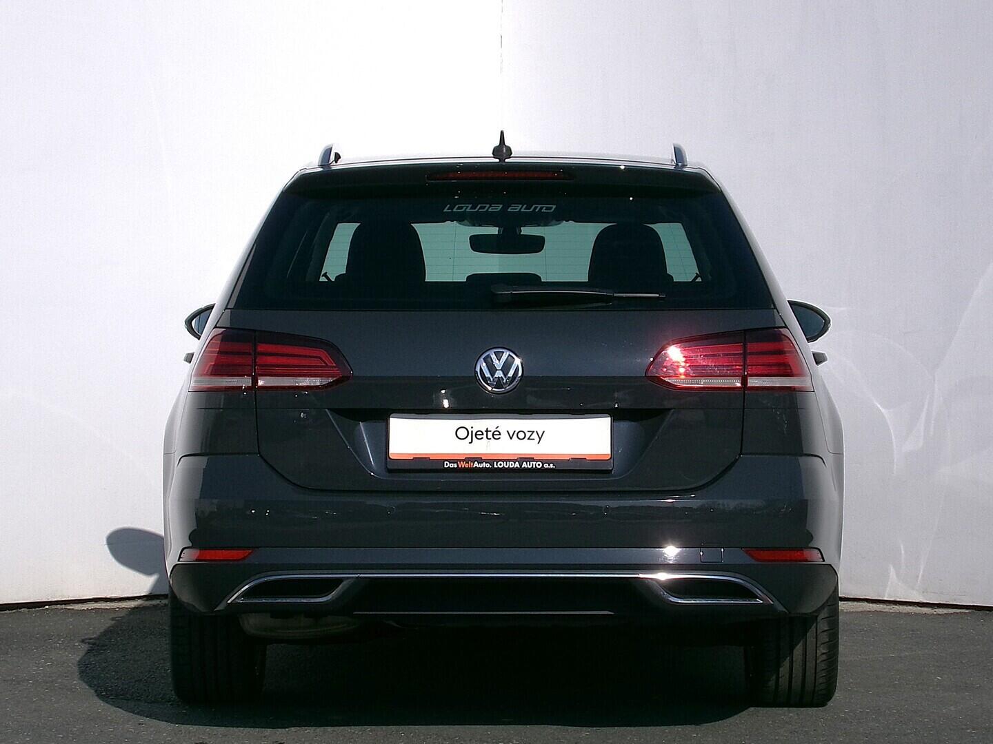 O419V08222_17.webp_GOLF VARIANT Highline 2.0 TDI 110 kW automat