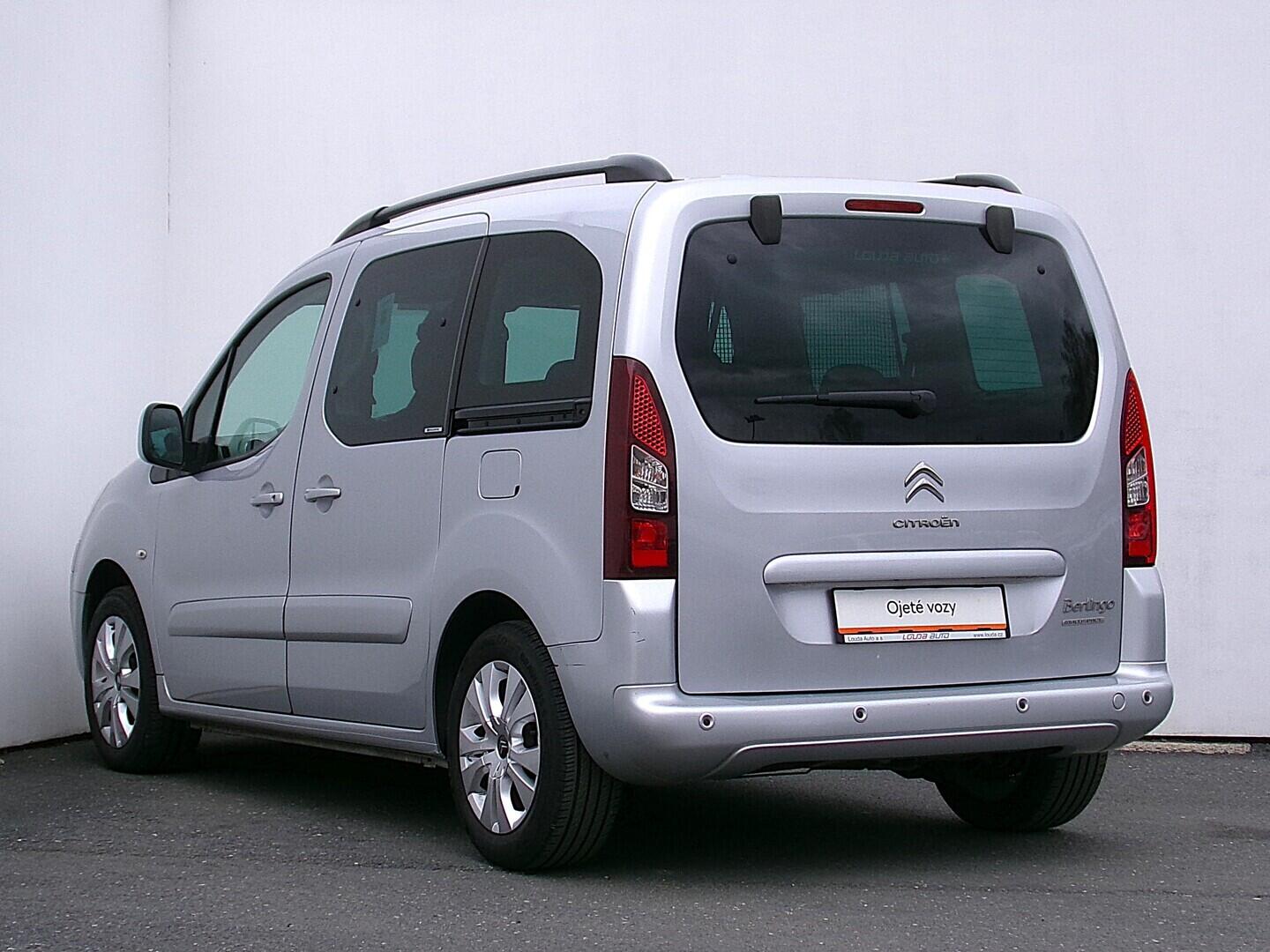 O419V08225_15.webp_BERLINGO Exclusive 1.6 HDI 84 kW manuál