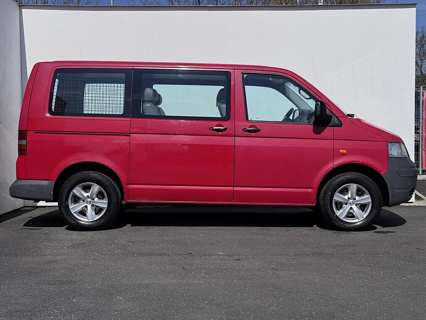 O419V08226_16.webp_TRANSPORTER KOMBI  2.5 TDI 96 kW manuál