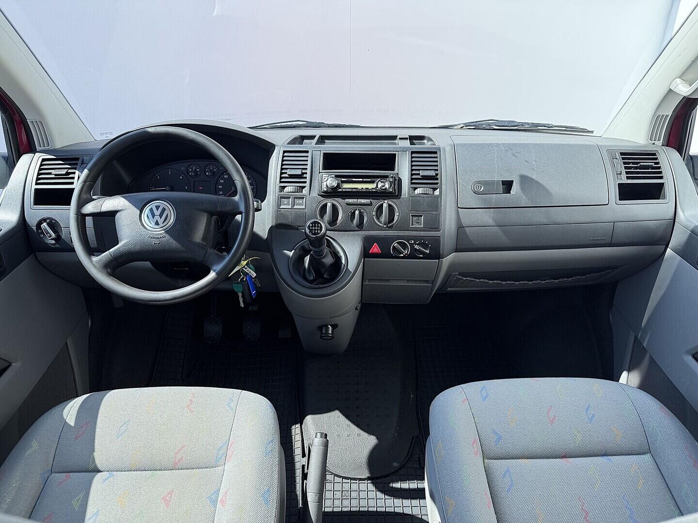 O419V08226_20.webp_TRANSPORTER KOMBI  2.5 TDI 96 kW manuál