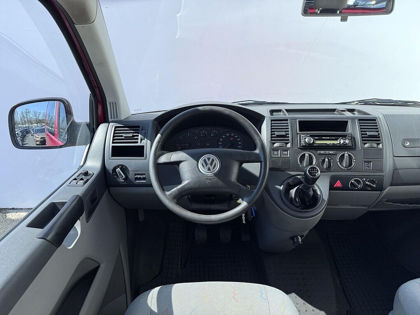 O419V08226_23.webp_TRANSPORTER KOMBI  2.5 TDI 96 kW manuál