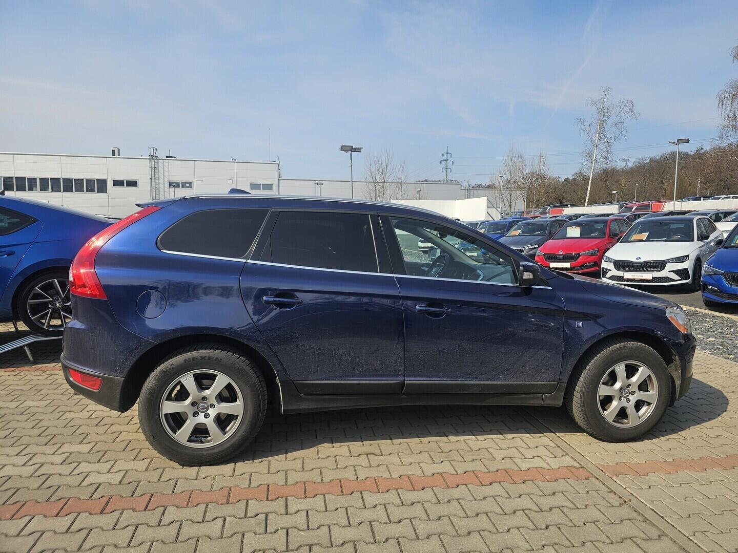 O419V08227_12.webp_XC60 Ocean Race  2.4 D5 158 kW automat