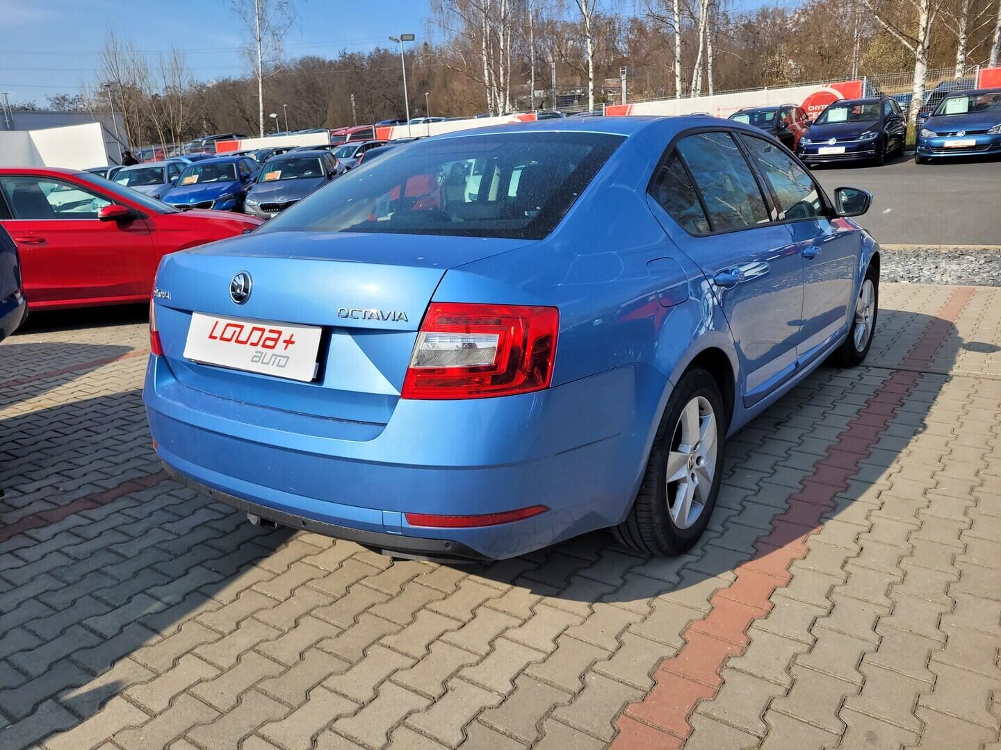 O419V08228_11.webp_OCTAVIA Ambition 1.6 TDI 85 kW manuál