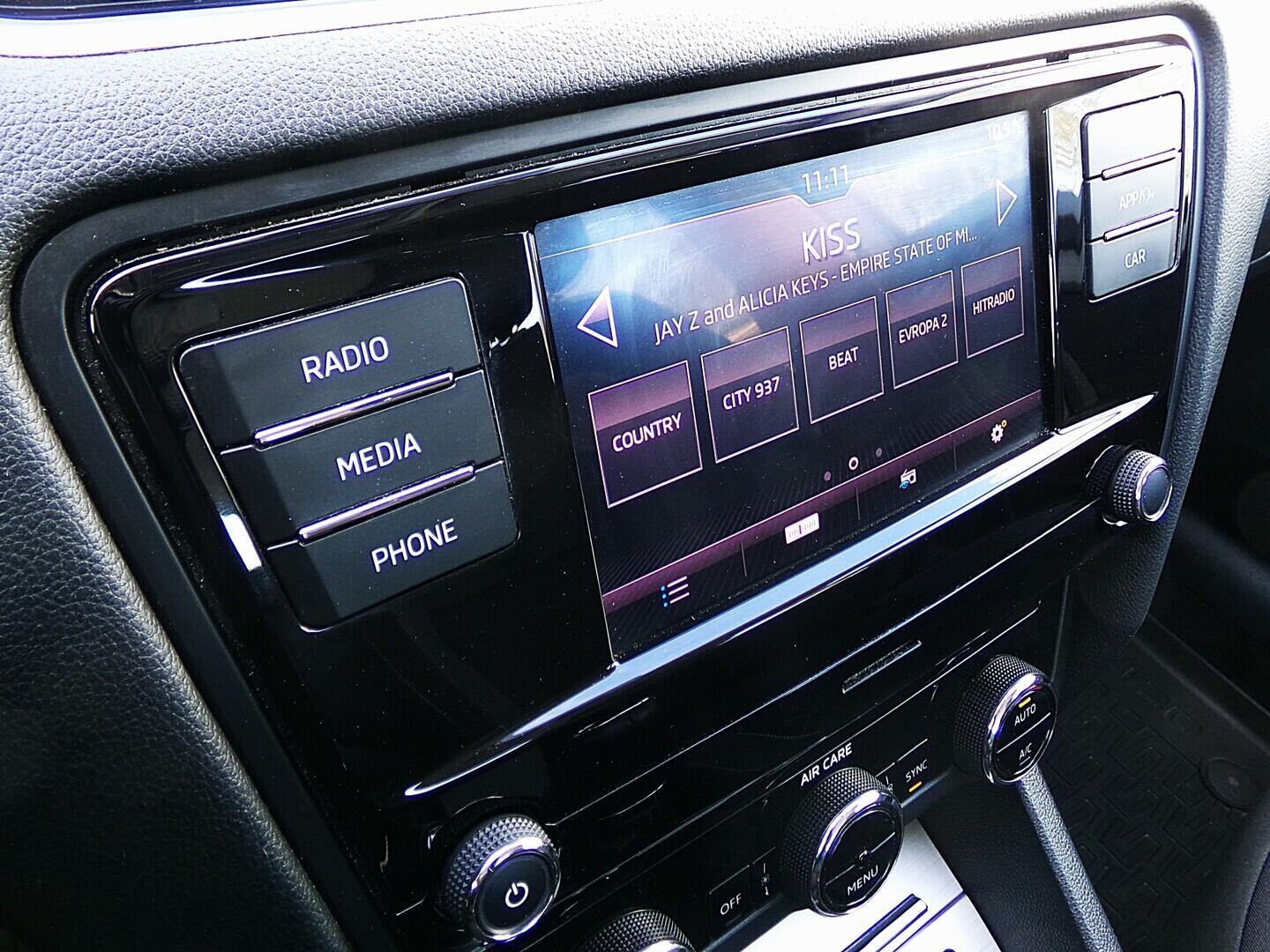 O419V08228_25.webp_OCTAVIA Ambition 1.6 TDI 85 kW manuál