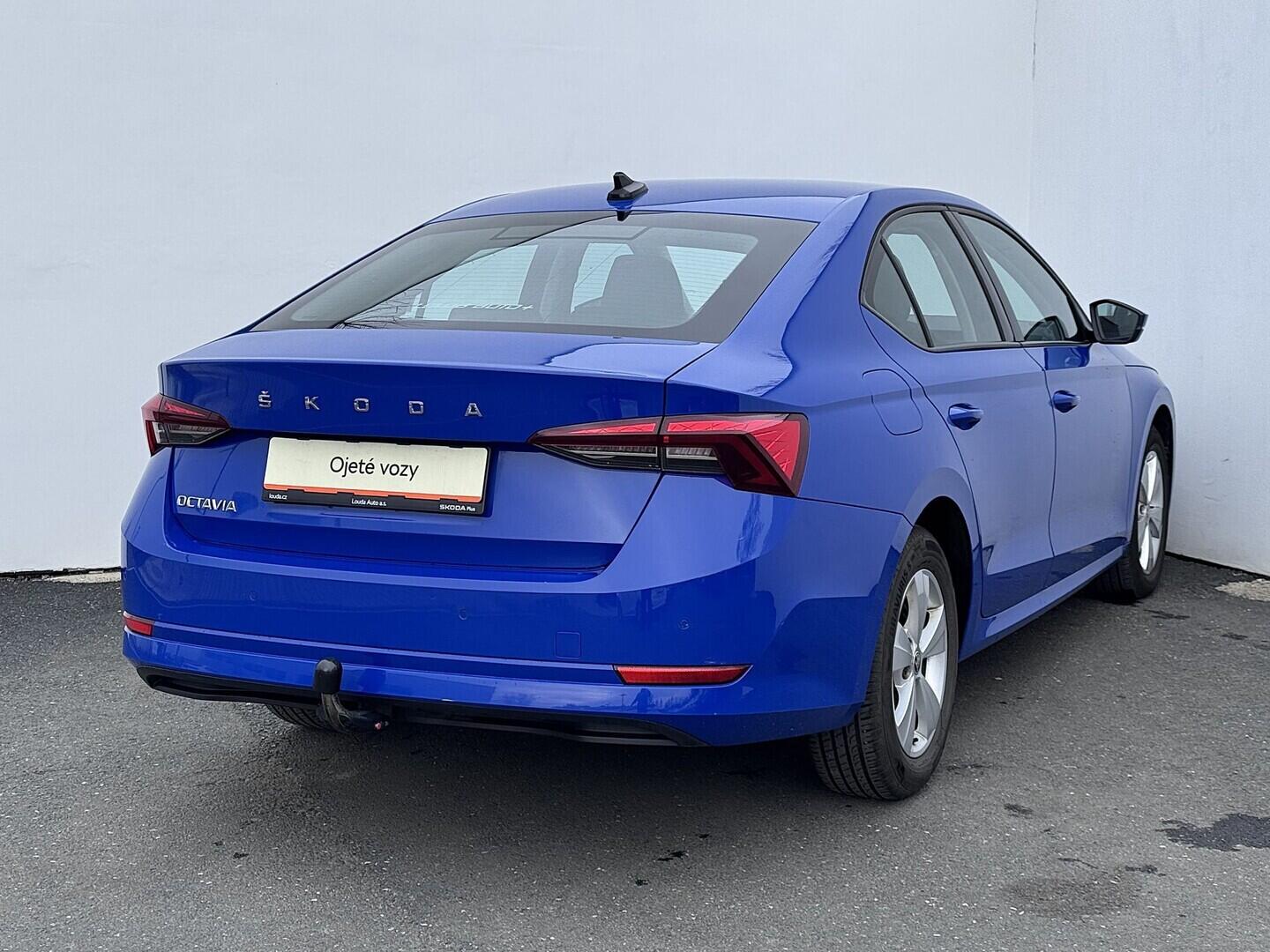 O419V08231_11.webp_OCTAVIA Active 2.0 TDI 85 kW manuál, DPH