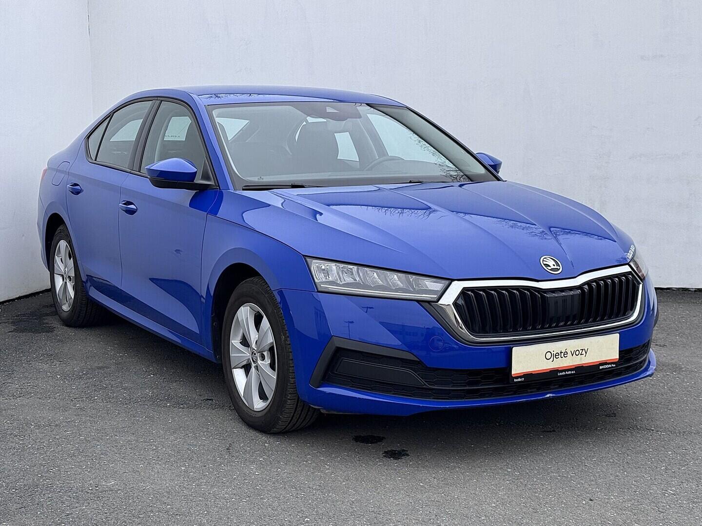 O419V08231_14.webp_OCTAVIA Active 2.0 TDI 85 kW manuál, DPH