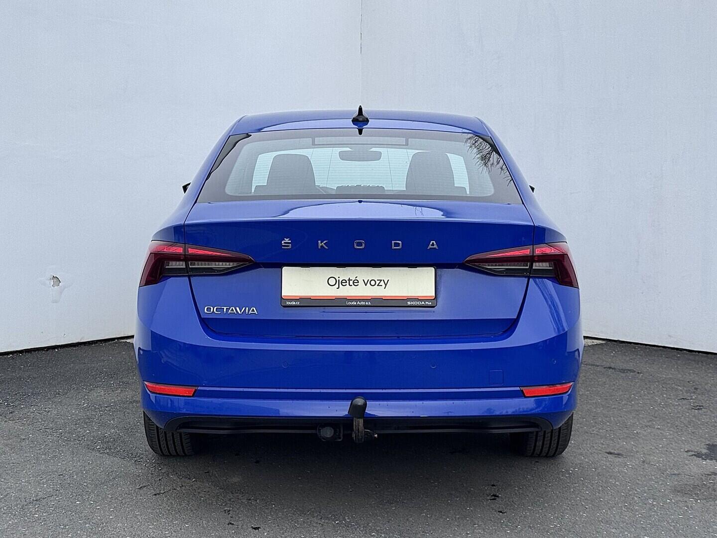 O419V08231_17.webp_OCTAVIA Active 2.0 TDI 85 kW manuál, DPH