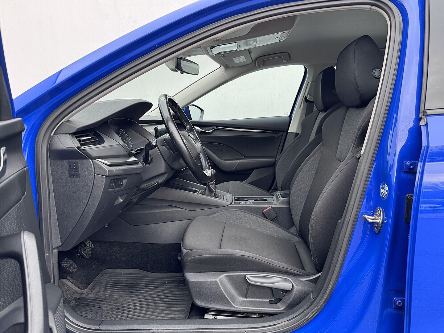 O419V08231_20.webp_OCTAVIA Active 2.0 TDI 85 kW manuál, DPH