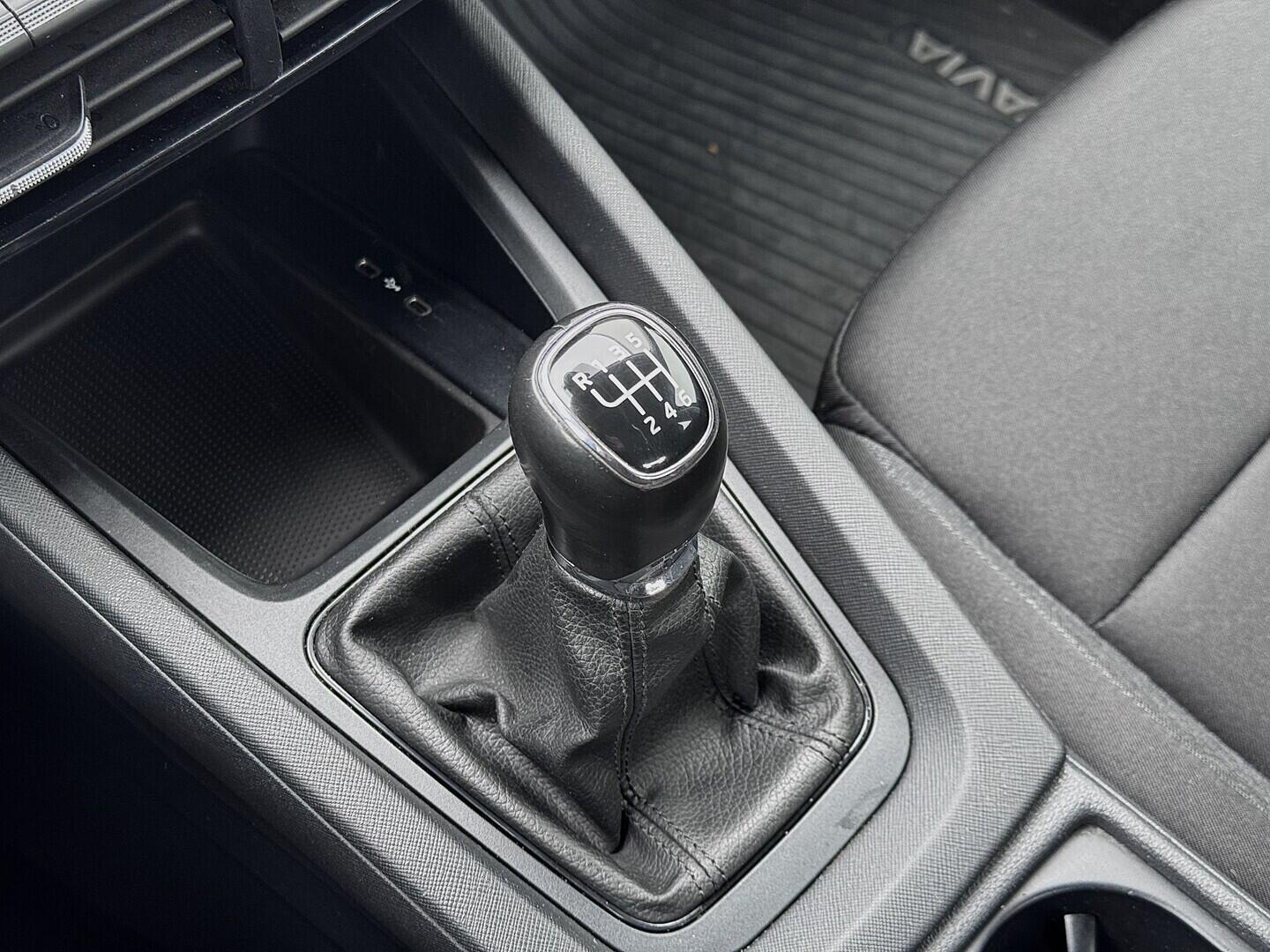 O419V08231_30.webp_OCTAVIA Active 2.0 TDI 85 kW manuál, DPH