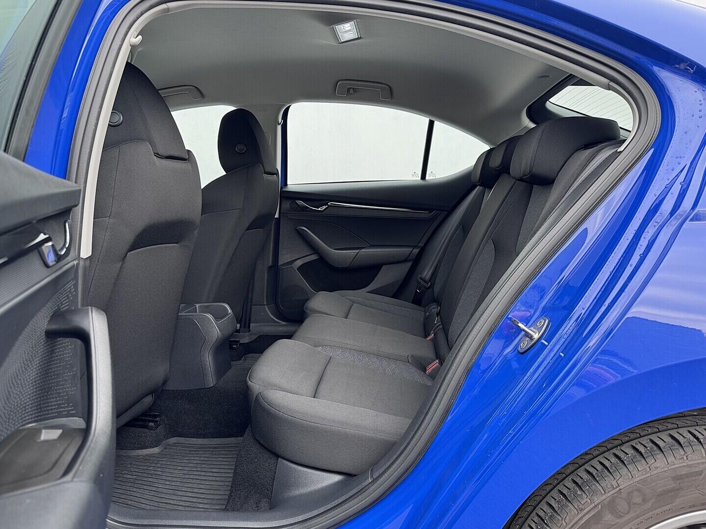 O419V08231_31.webp_OCTAVIA Active 2.0 TDI 85 kW manuál, DPH