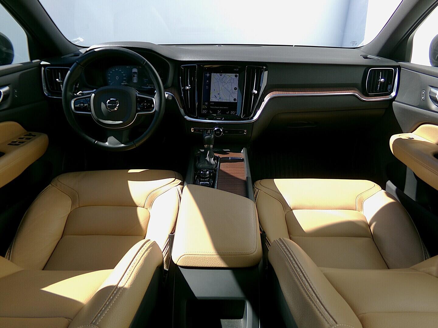 O419V08237_18.webp_V60 Crosscountry 2.0 D4 140 kW automat
