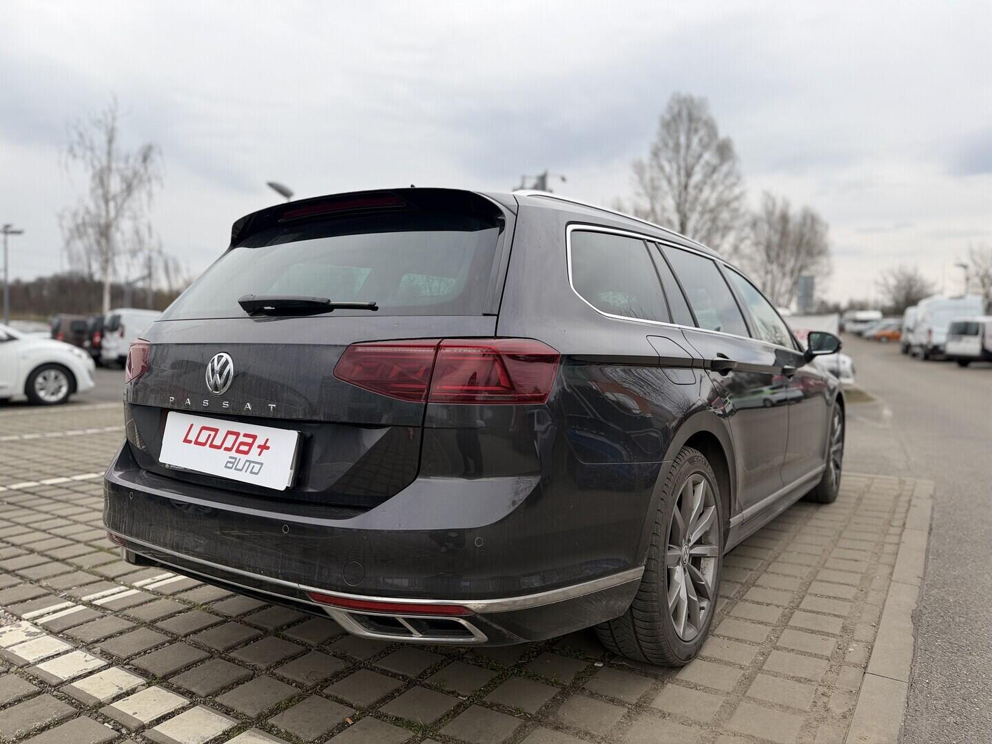 O419V08238_12.webp_PASSAT highline 2.0 TDI 140 kW automat