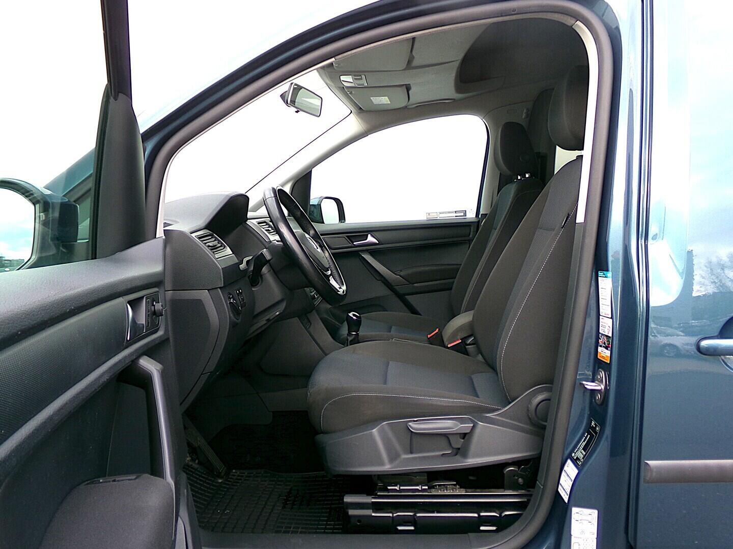 O419V08242_20.webp_CADDY Comfortline 2.0 TDI 75 kW manuál, DPH