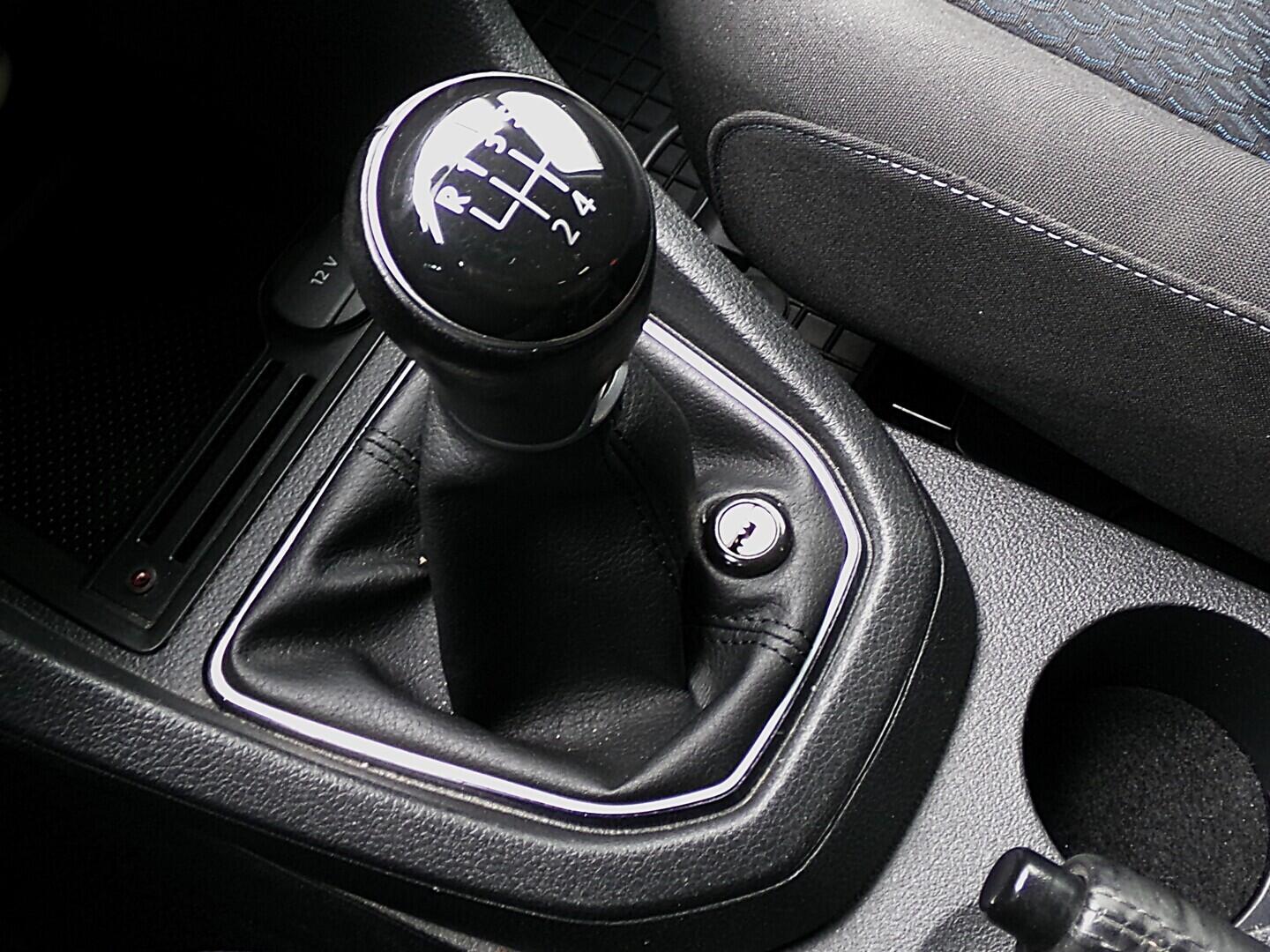 O419V08242_28.webp_CADDY Comfortline 2.0 TDI 75 kW manuál, DPH