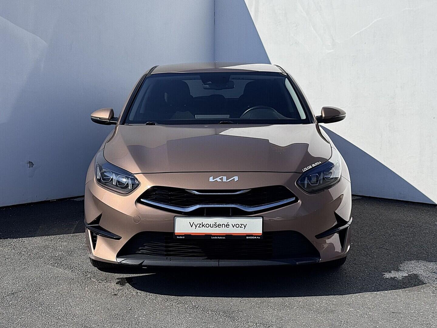 O419V08244_13.webp_CEED  1.5 TGDi 118 kW manuál