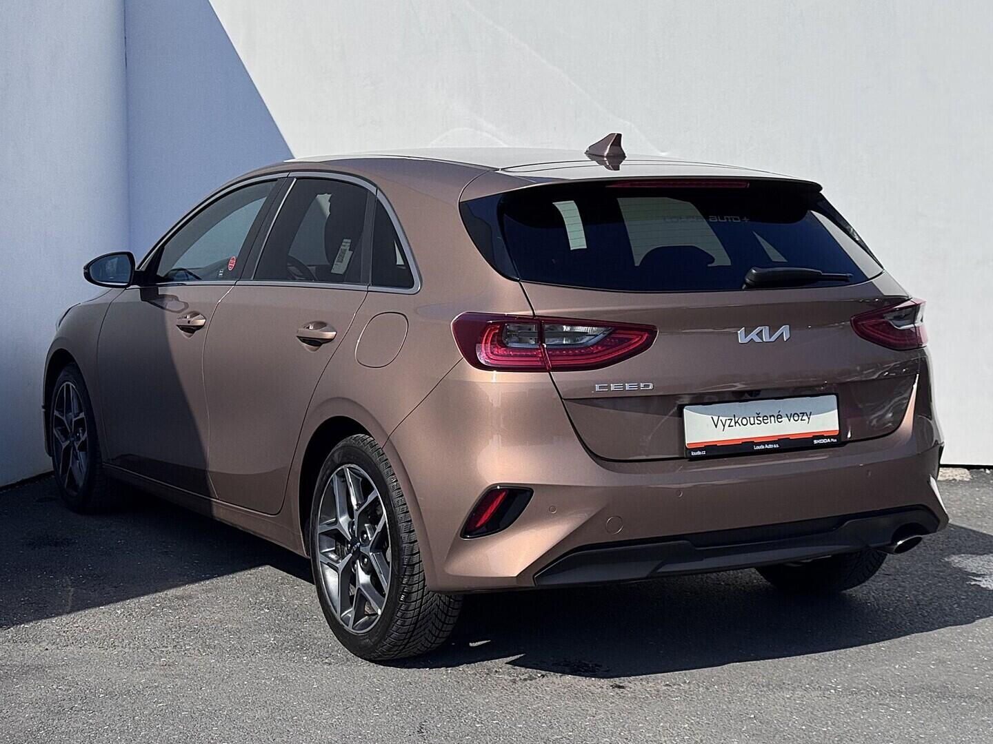 O419V08244_15.webp_CEED  1.5 TGDi 118 kW manuál