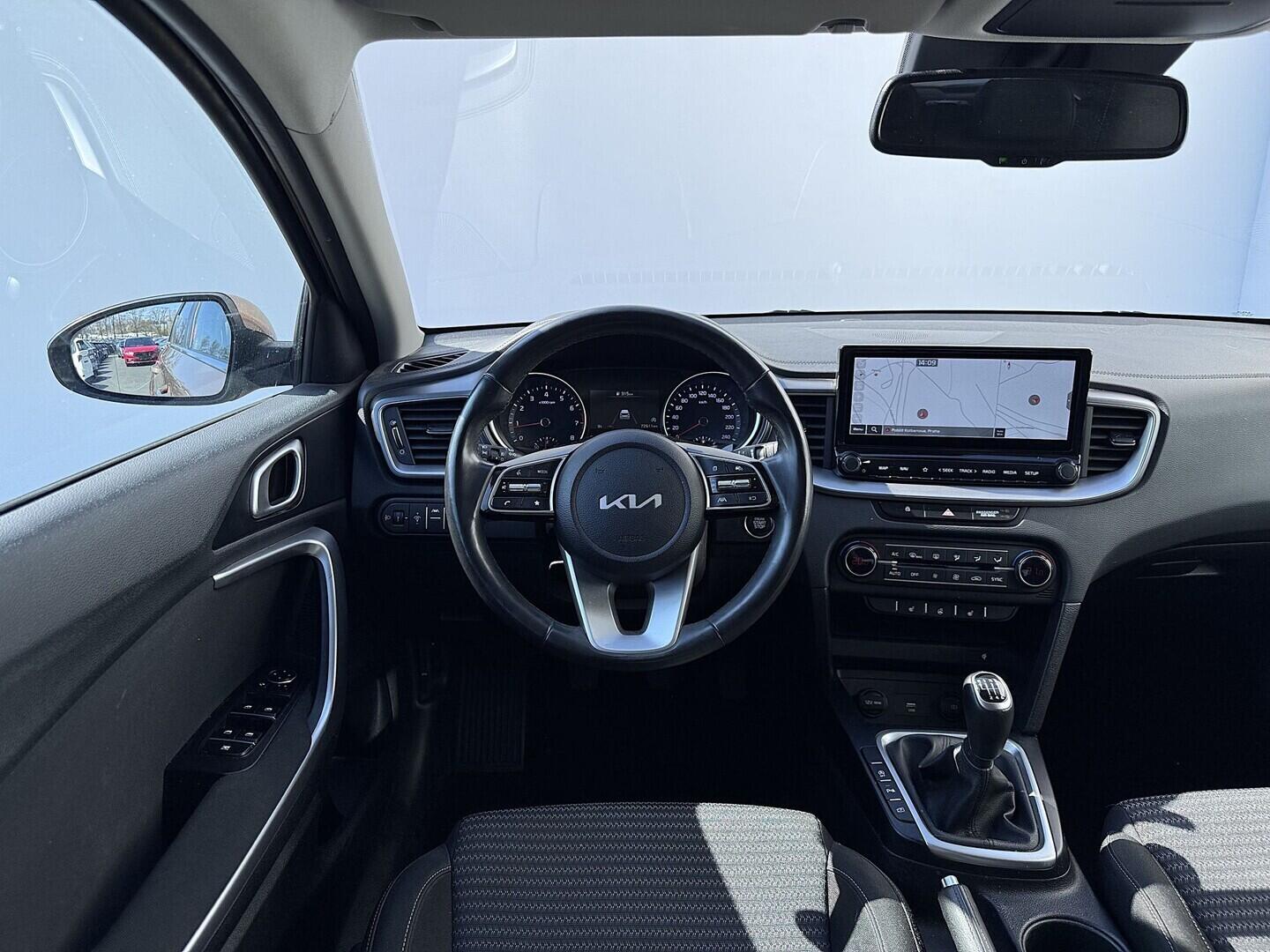 O419V08244_23.webp_CEED  1.5 TGDi 118 kW manuál