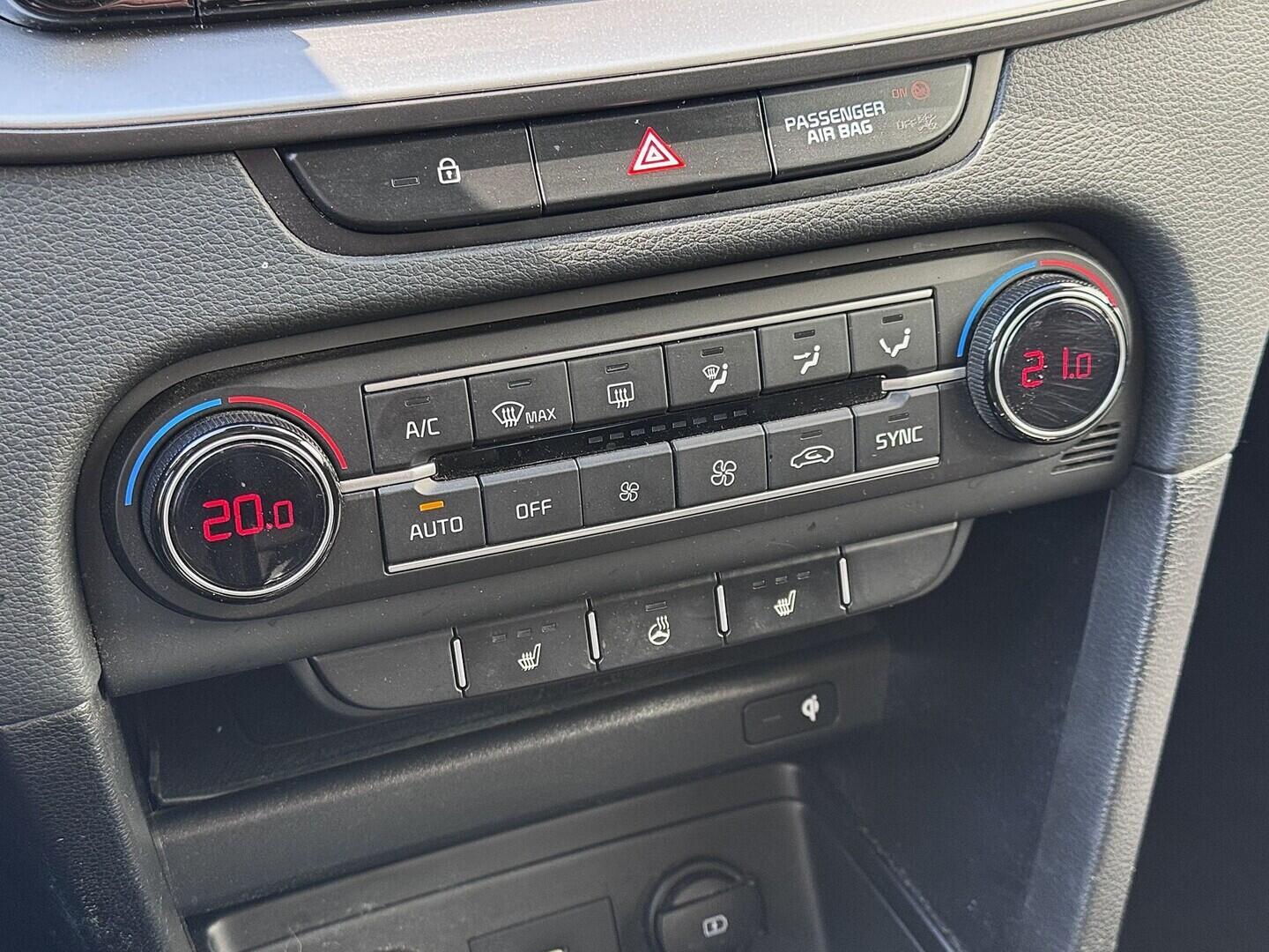 O419V08244_27.webp_CEED  1.5 TGDi 118 kW manuál