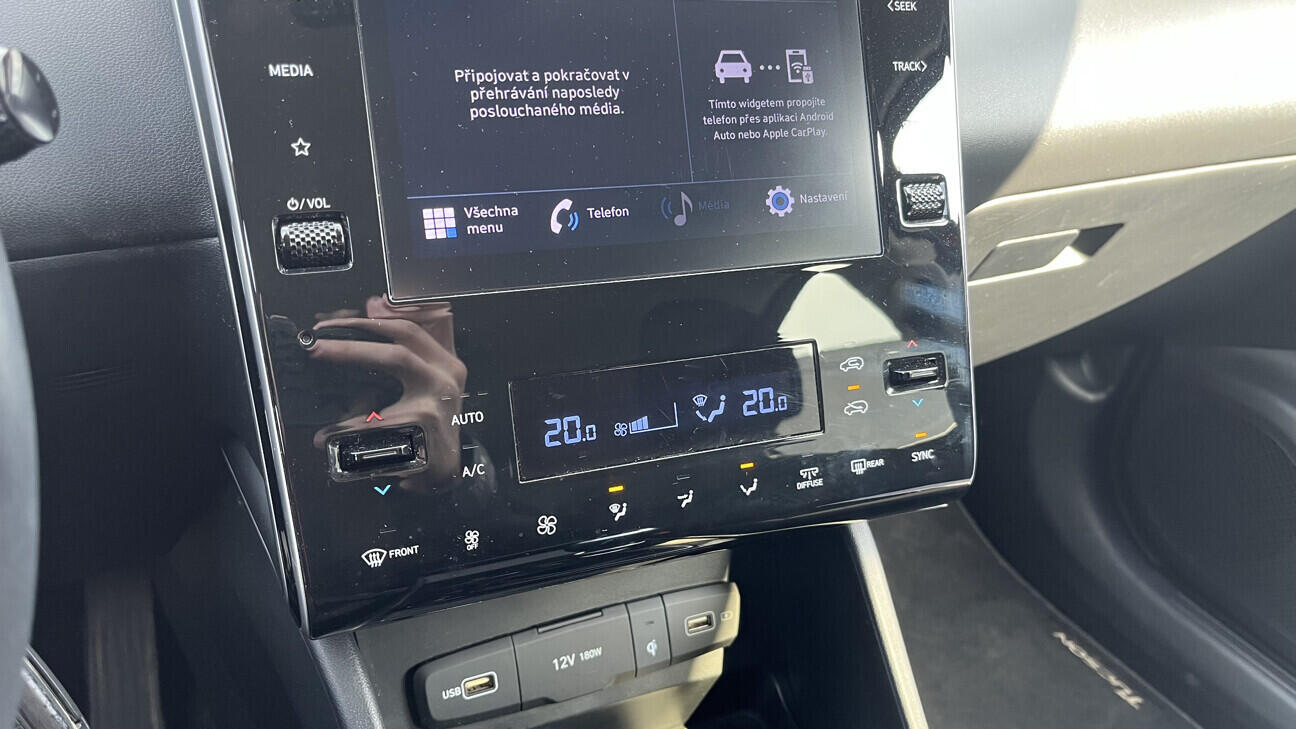 O419V08246_26.webp_TUCSON Smart  1.6 TGDI 110 kW manuál