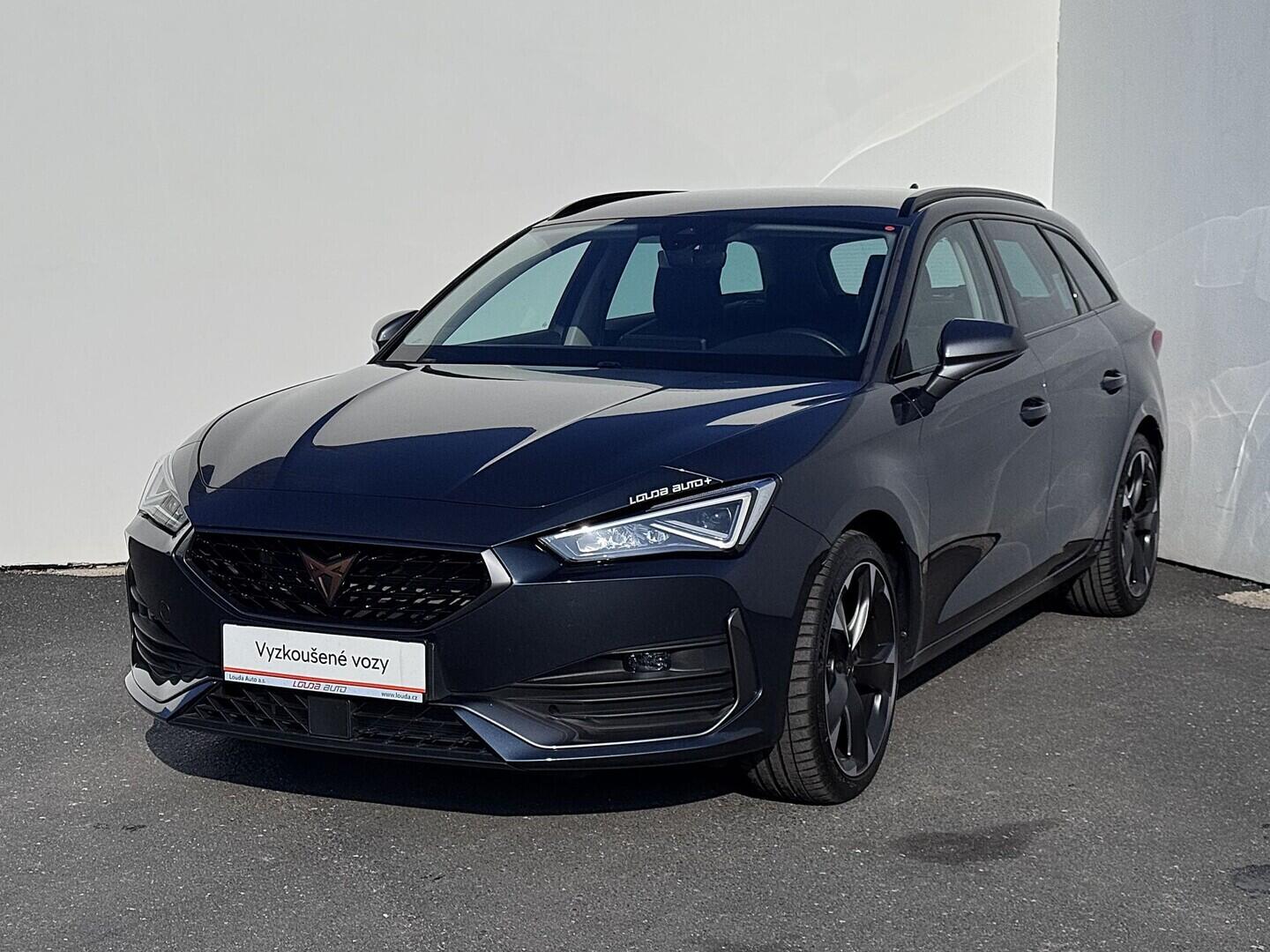 O419V08247_10.webp_LEON  1.5 TSI 110 kW manuál, DPH