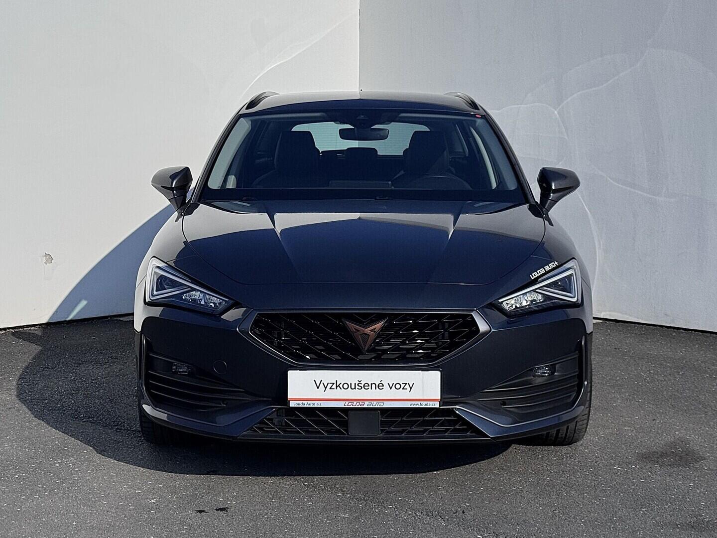 O419V08247_13.webp_LEON  1.5 TSI 110 kW manuál, DPH