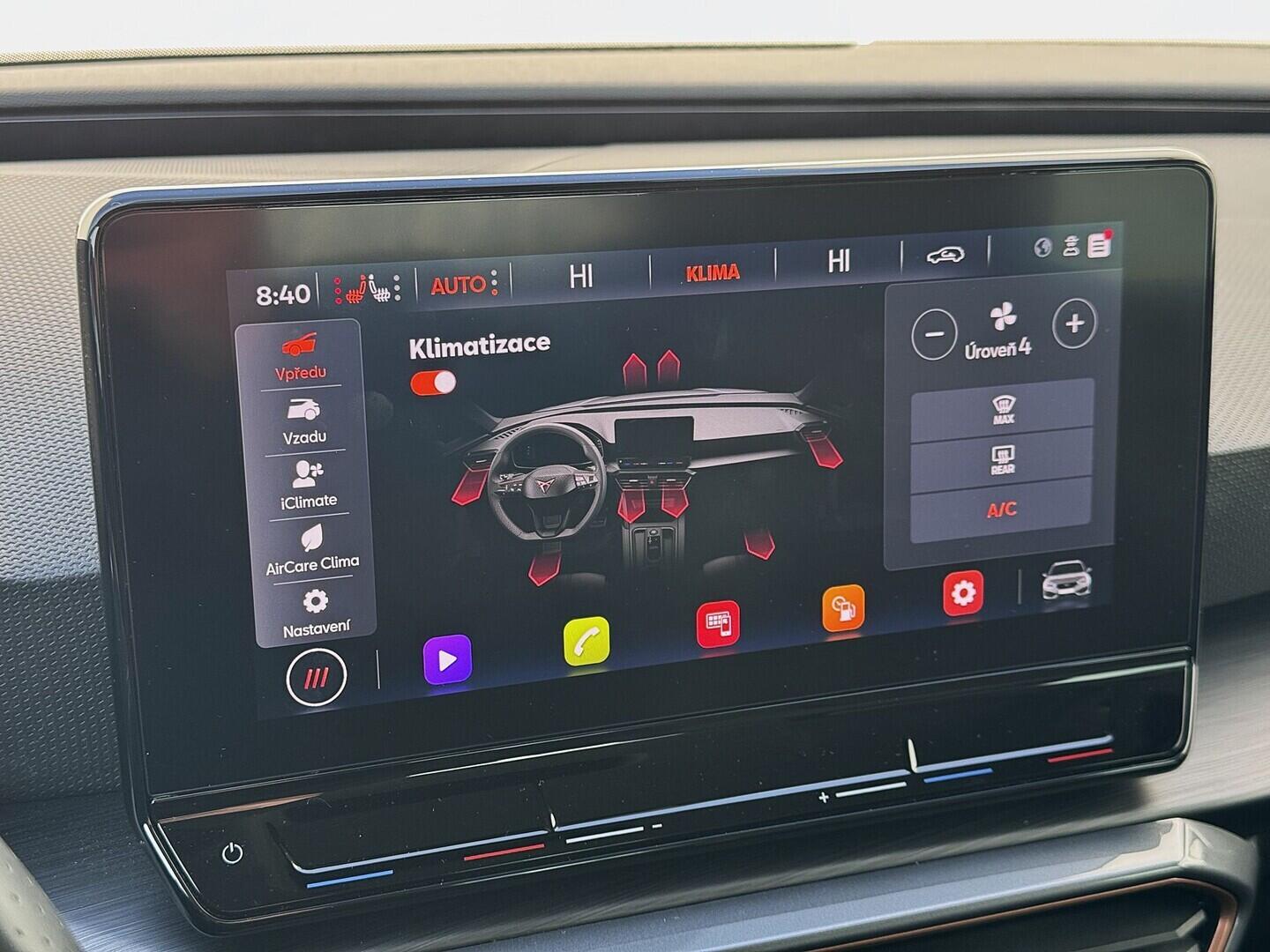 O419V08247_26.webp_LEON  1.5 TSI 110 kW manuál, DPH